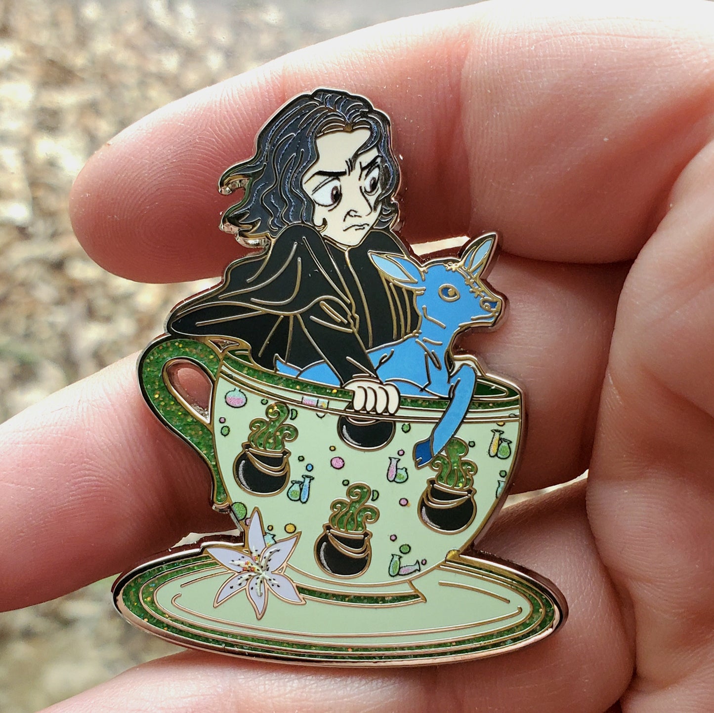 Potions Cup Pin Glitter Variant LE 25