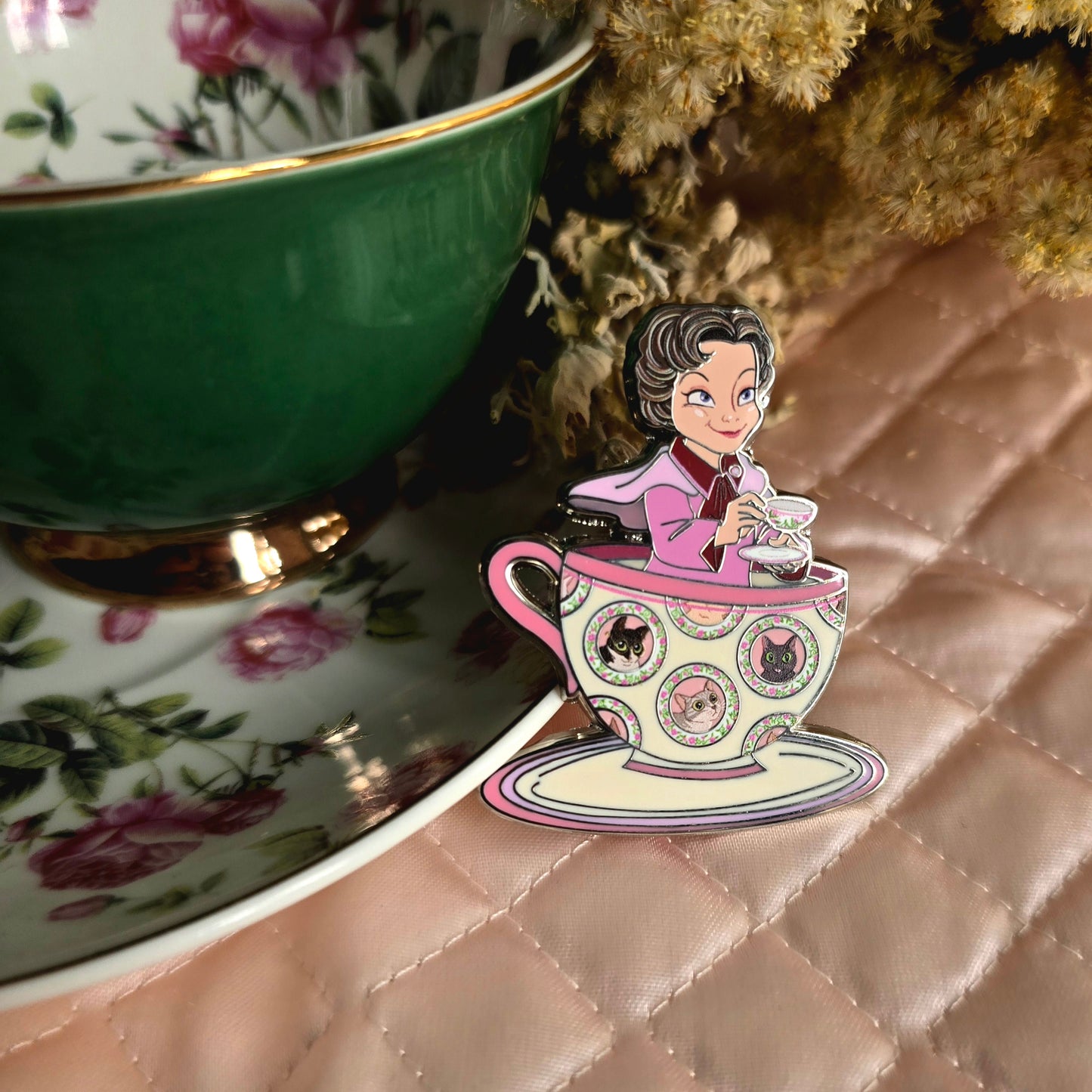 Cat Lady Teacup OE (LE 75)